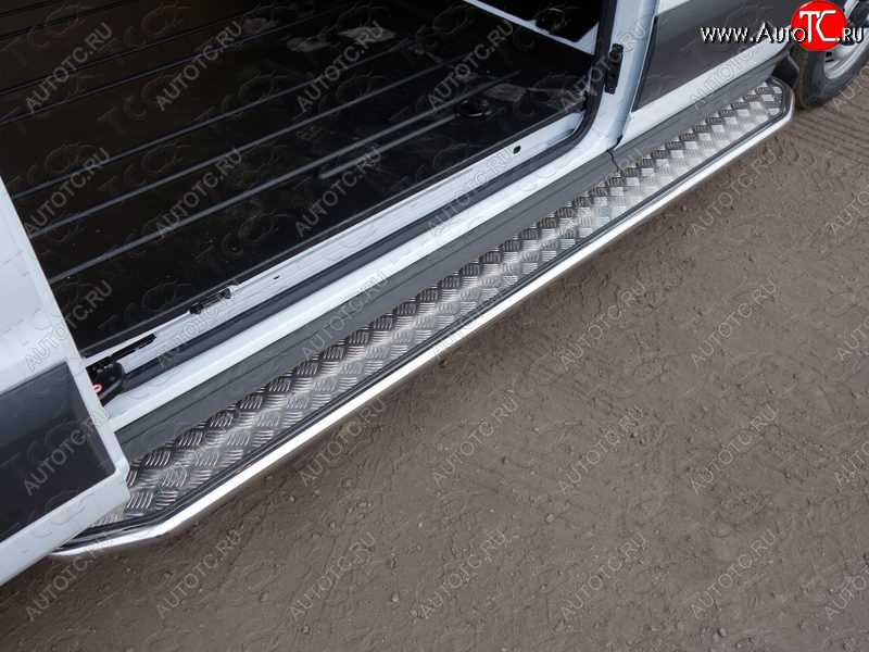 27 849 р. Правый порог с площадкой 42,4 мм ТСС Тюнинг  Ford Transit (2014-2022) цельнометаллический фургон (серый)  с доставкой в г. Кемерово