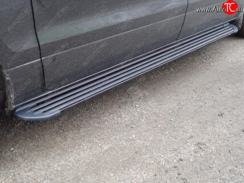 30 999 р. Пороги алюминиевые Slim Line ТСС Тюнинг  Hyundai Starex/Grand Starex/H1  TQ (2017-2022) 2-ой рестайлинг (Black)  с доставкой в г. Кемерово