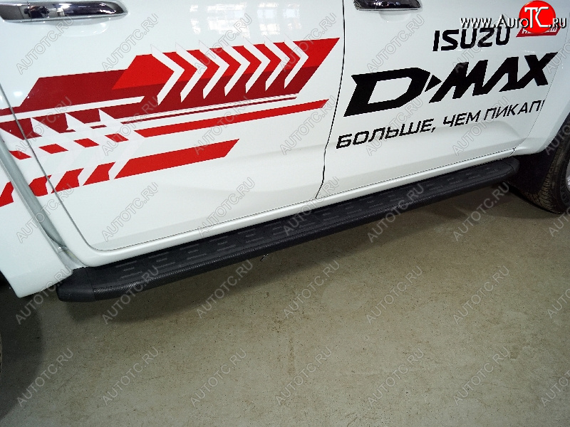 30 999 р. Пороги алюминиевые с пластиковой накладкой ТСС Тюнинг  Isuzu D-Max  RG (2020-2023) DoubleCab (карбон черные)  с доставкой в г. Кемерово