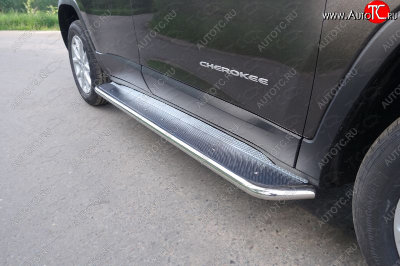 38 999 р. Пороги с площадкой 42,4 мм Sport, Longitude, Limited ТСС Тюнинг Jeep Cherokee KL дорестайлинг (2014-2017) (нержавейка)  с доставкой в г. Кемерово