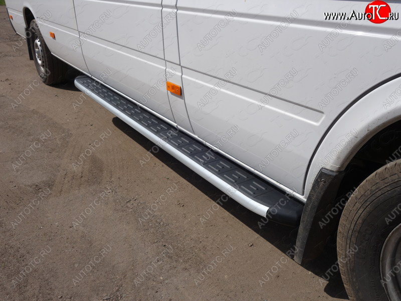 14 599 р. Порог алюминиевый с пластиковой накладкой ТСС Тюнинг Mercedes-Benz Sprinter W906 (2014-2018) рестайлинг (серые) с доставкой в г. Кемерово Увеличить фотографию 1 14 599 р. Порог алюминиевый с пластиковой накладкой ТСС Тюнинг Mercedes-Benz Sprinter W906 (2014-2018) рестайлинг (серые) с доставкой в г. Кемерово