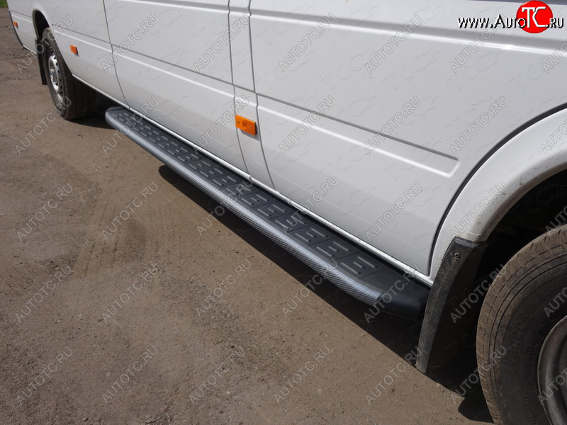 15 699 р. Порог алюминиевый с пластиковой накладкой, ТСС Тюнинг  Mercedes-Benz Sprinter  W906 (2014-2018) рестайлинг (карбон)  с доставкой в г. Кемерово