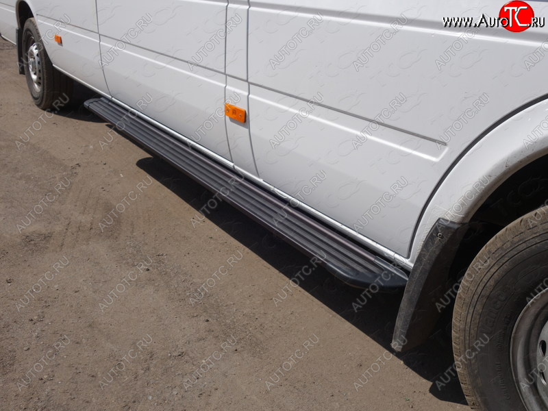 15 699 р. Порог алюминиевый Slim Line ТСС Тюнинг Mercedes-Benz Sprinter W906 (2014-2018) рестайлинг (черный) с доставкой в г. Кемерово Увеличить фотографию 1 15 699 р. Порог алюминиевый Slim Line ТСС Тюнинг Mercedes-Benz Sprinter W906 (2014-2018) рестайлинг (черный) с доставкой в г. Кемерово