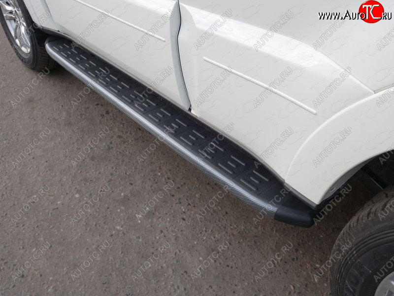 21 999 р. Пороги алюминиевые с пластиковой накладкой ТСС Тюнинг  Mitsubishi Pajero  4 V90 (2014-2020) 2-ой рестайлинг (карбон черные)  с доставкой в г. Кемерово