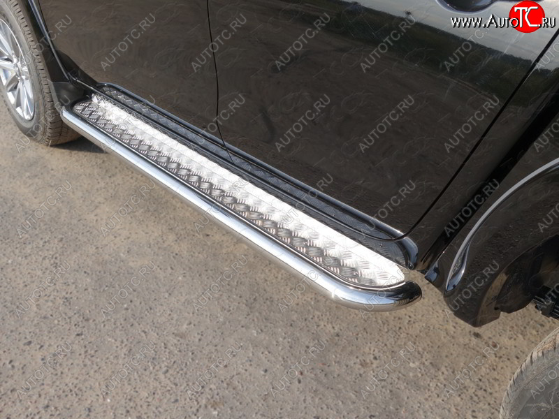 34 799 р. Пороги с площадкой 60,3 мм ТСС Тюнинг  Mitsubishi L200  5 KK,KL (2015-2019) дорестайлинг (серые)  с доставкой в г. Кемерово