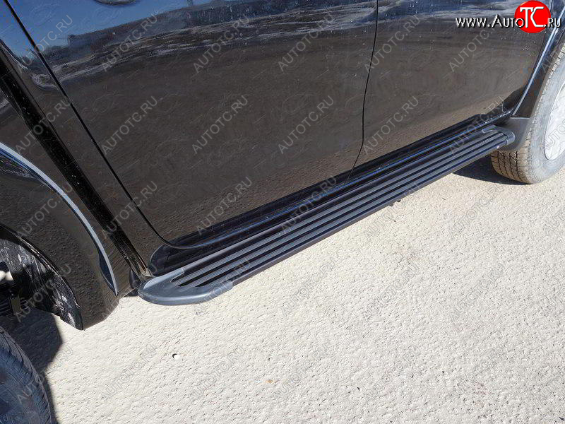21 999 р. Пороги алюминиевые Slim Line ТСС Тюнинг  Mitsubishi L200  5 KK,KL (2015-2019) дорестайлинг (Black)  с доставкой в г. Кемерово