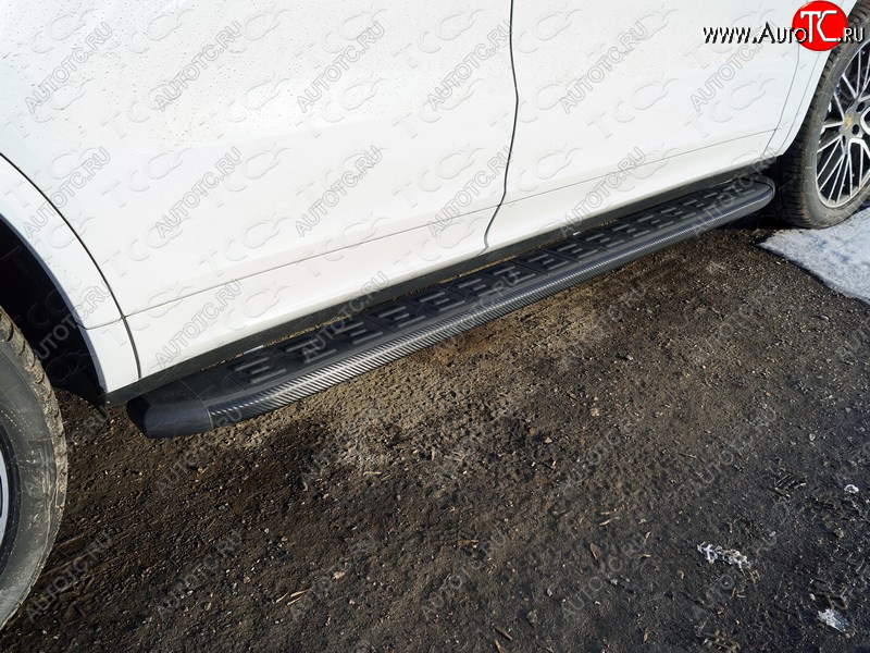 21 999 р. Пороги алюминиевые с пластиковой накладкой ТСС Тюнинг  Porsche Cayenne  PO536 (2018-2025) (карбон черные)  с доставкой в г. Кемерово