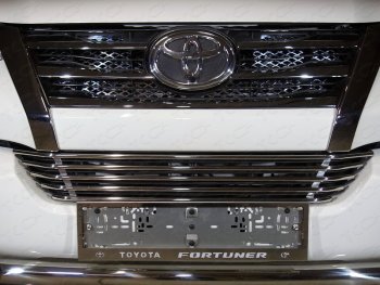 5 849 р. Нижняя декоративная вставка в бампер ТСС Тюнинг  Toyota Fortuner  AN160 (2015-2020) дорестайлинг (d 12 мм)  с доставкой в г. Кемерово. Увеличить фотографию 1