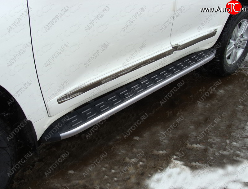 21 999 р. Пороги алюминиевые с пластиковой накладкой кроме EXECUTIVE, ТСС Тюнинг  Toyota Land Cruiser  200 (2015-2021) 2-ой рестайлинг (карбон серые)  с доставкой в г. Кемерово