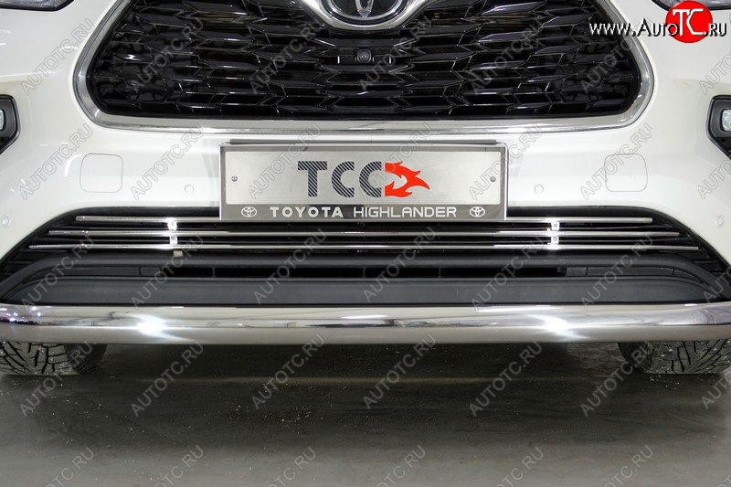 11 999 р. Нижняя декоративная вставка в бампер ТСС Тюнинг  Toyota Highlander  XU70 (2020-2025) (d 12 мм)  с доставкой в г. Кемерово