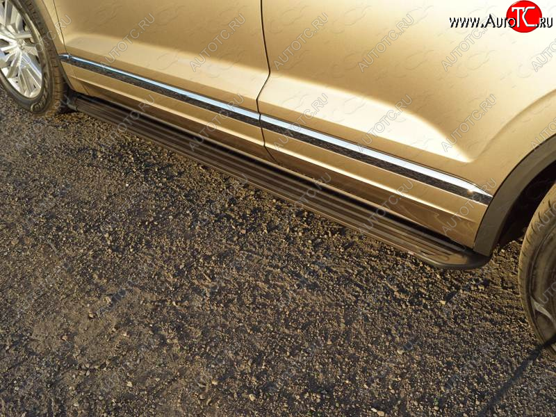 21 999 р. Пороги алюминиевые Slim Line ТСС Тюнинг  Volkswagen Touareg  CR (2018-2025) (Black)  с доставкой в г. Кемерово