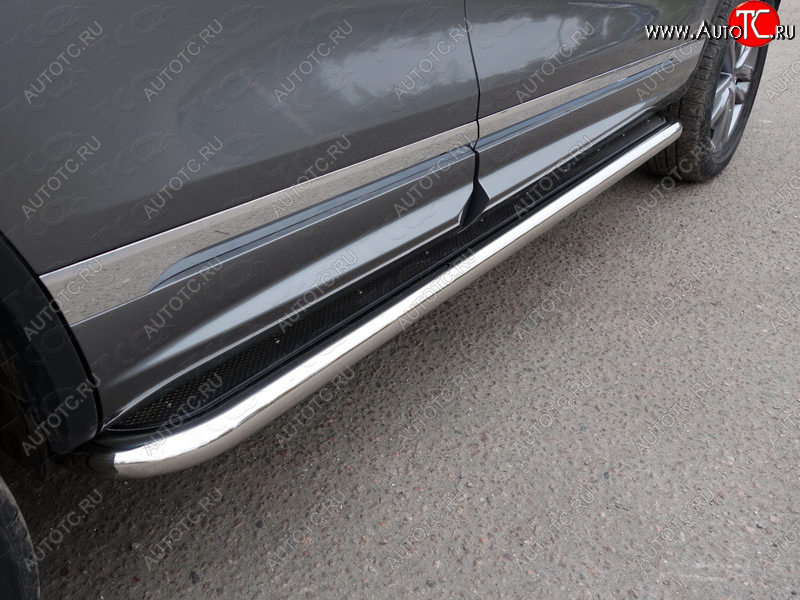 45 999 р. Пороги с площадкой 60,3 мм R-Line ТСС Тюнинг  Volkswagen Touareg  NF (2014-2018) рестайлинг (нержавейка)  с доставкой в г. Кемерово