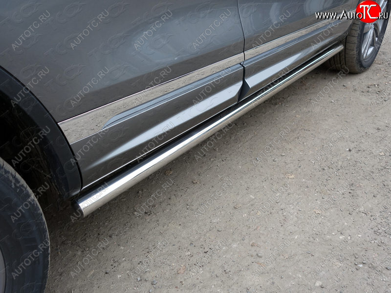 23 549 р. Защита порогов труба d60,3 мм ТСС Тюнинг  Volkswagen Touareg  NF (2014-2018) рестайлинг (серые)  с доставкой в г. Кемерово