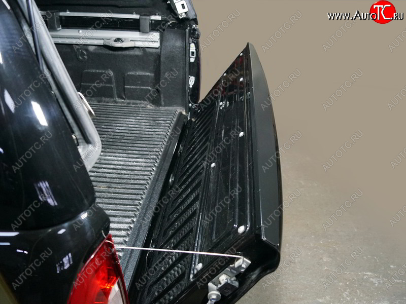 8 899 р. Накладка на задний бампер, ТСС Тюнинг  Mercedes-Benz X class  W470 (2017-2020) (крашенная черный цвет)  с доставкой в г. Кемерово