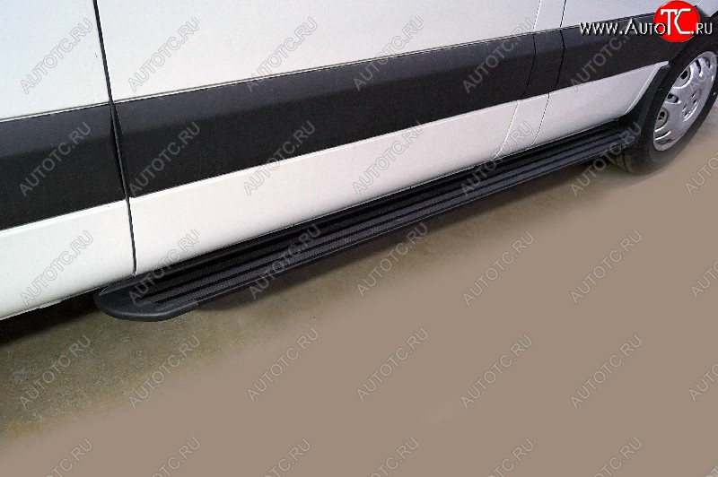 17 649 р. Порог правый алюминиевый Slim line ТСС Тюнинг  Sollers Atlant (2022-2025) автобус (Black)  с доставкой в г. Кемерово