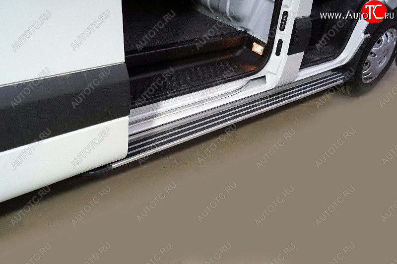 16 549 р. Порог правый алюминиевый Slim line, ТСС Тюнинг Sollers Atlant автобус (2022-2025) (Silver)  с доставкой в г. Кемерово