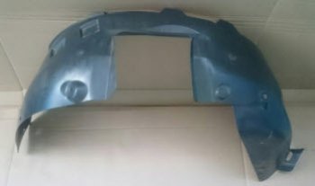 Левый подкрылок передний BodyParts Opel Corsa  C (2000-2006)
