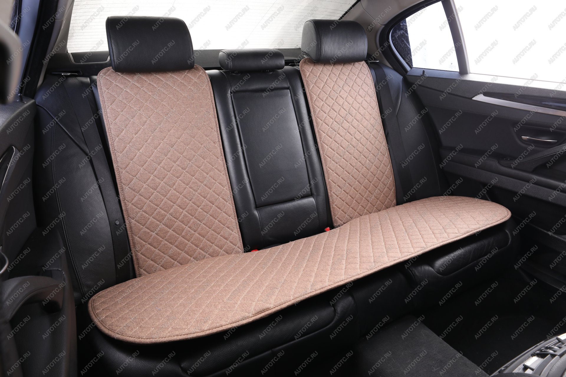 4 499 р. Накидка на сиденье (на весь салон Tour Flax Plus лён) Автопилот (коричневый) с доставкой в г. Кемерово Увеличить фотографию 1 4 499 р. Накидка на сиденье (на весь салон Tour Flax Plus лён) Автопилот (коричневый) с доставкой в г. Кемерово