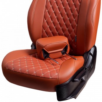 16 499 р. Комплект чехлов для сидений (Орегон) БАЙРОН РОМБ Lord Autofashion Audi Q3 8U дорестайлинг (2011-2015) (коричневый, вставка св-коричневы, строчка беж)  с доставкой в г. Кемерово. Увеличить фотографию 4