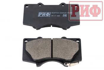 1 589 р. Колодки тормозные передние РИФ Toyota LC120,150, Hilux 2005+OEM 04465-35250, 04465-35290 ,Pajero 4 дизель 4605A472, 4605A481 РИФ riftoy-04465-35290  с доставкой в г. Кемерово. Увеличить фотографию 2