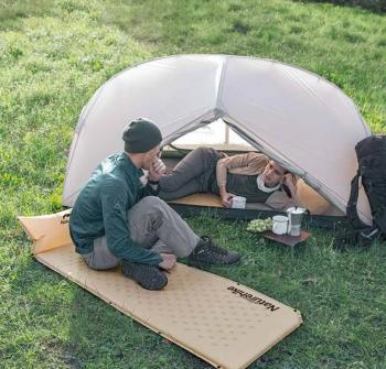 2 999 р. Коврик самонадувающийся с подушкой Naturehike, 185х60х2,5 см, песочный Naturehike nh15q002-d-yesn  с доставкой в г. Кемерово. Увеличить фотографию 5