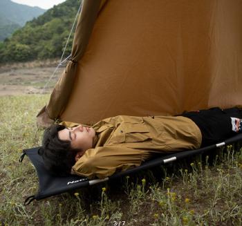 9 339 р. Раскладушка Naturehike XJC05, 190х65х15 см, до 150 кг, черная Naturehike nh20jj001-bl  с доставкой в г. Кемерово. Увеличить фотографию 5