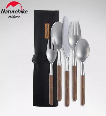 5 649 р. Набор столовых приборов Naturehike 5 в 1 (нож, 2 вилки, 2 ложки), нержавеющая сталь, орех, в чехле Naturehike nh20cj014-51  с доставкой в г. Кемерово. Увеличить фотографию 1