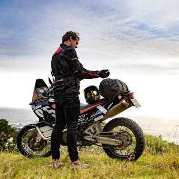 23 709 р. Палатка Naturehike Could Tourer 2-местная+ мотоцикл, алюминиевый каркас, серый Naturehike nh19zp013-g  с доставкой в г. Кемерово. Увеличить фотографию 9
