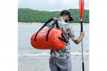 6 899 р. Гермосумка Naturehike 60 л ПВХ (красная) Naturehike nh20fsb03-r60l  с доставкой в г. Кемерово. Увеличить фотографию 9