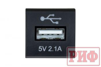 1 239 р. Розетка USB 2,1A для Toyota 22x22 РИФ rif22-4-1014300  с доставкой в г. Кемерово. Увеличить фотографию 2