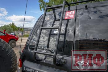 6 539 р. Лестница РИФ для Toyota Land Cruiser 105  rif105-60000  с доставкой в г. Кемерово. Увеличить фотографию 16