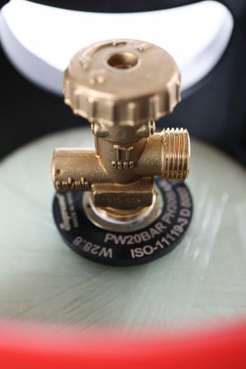 11 309 р. Баллон композитный газовый Supreme 18,2 л. вентиль СНГ (SHELL)  gbl-0113  с доставкой в г. Кемерово. Увеличить фотографию 11