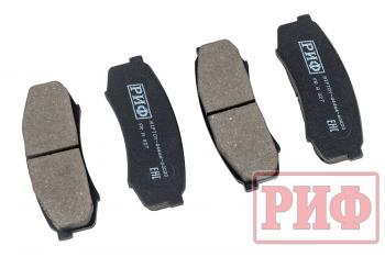 1 039 р. Колодки тормозные задние РИФ Toyota LC 105,120, Mitsubishi Pajero 3, 4 OEM 04466-60020, 04466-60010 , 4605A448  riftoy-04466-60020  с доставкой в г. Кемерово. Увеличить фотографию 2