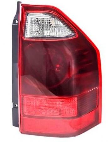 Правый фонарь DEPO Mitsubishi Pajero  3 V60 (2003-2006) рестайлинг