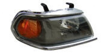 Правая фара (c электрокорректором) BODYPARTS Mitsubishi Pajero Sport  PA (1996-2004) дорестайлинг