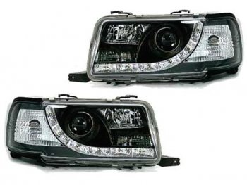 AUDI 80 ФАРА Л+П (КОМПЛЕКТ) ТЮНИНГ ЛИНЗОВАН (DEVIL EYES) , ЛИТОЙ УК.ПОВОР (SONAR) ВНУТРИ ЧЕРН SONAR ai08091-000b-n