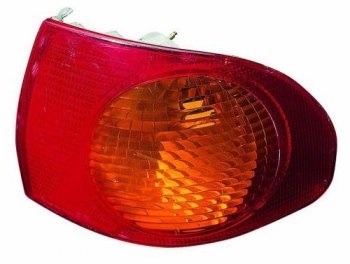 Правый фонарь DEPO Toyota Corolla  E110 (1997-2000) седан дорестайлинг