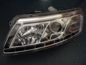 46 949 р. AUDI A6 {с DRL (дневн. ходов огни)} ФАРА Л+П (КОМПЛЕКТ) ТЮНИНГ (DEVIL EYES) (КСЕНОН) ЛИНЗОВАН (SONAR) ВНУТРИ ХРОМ SONAR ai0a604-003h-n  с доставкой в г. Кемерово. Увеличить фотографию 1