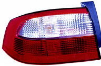 Левый фонарь DEPO Renault Laguna  2 X74 (2000-2005) лифтбэк дорестайлинг