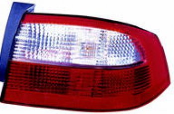 Правый фонарь DEPO Renault Laguna  2 X74 (2000-2005) лифтбэк дорестайлинг