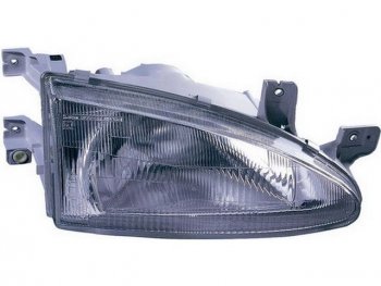 Правая фара BodyParts Hyundai Accent 1 X3 седан дорестайлинг (1994-1997)