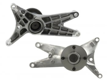 12 899 р. Кронштейн вискомуфты TOYOTA LAND CRUISER 200GX460 12- 1UR TOYOTA 16380-38020  с доставкой в г. Кемерово. Увеличить фотографию 1