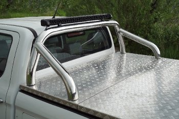 Защита кузова (для крышки) d 76,1 мм со светодиодной фарой ТСС Тюнинг JAC T8 PRO (2020-2025) (нержавейка)