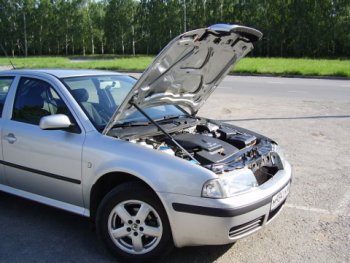 Упор капота Skoda Octavia Tour (1996-2011) ТехноМастер ТехноМастер 8231.5300.04