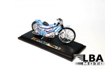 Модель мотоцикла Speedway Голубого цвета масштаб 118  пм-00002237