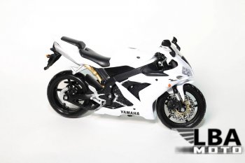 Модель мотоцикла Yamaha YZF-R1 04-06 Белого цвета масштаб 112  лб-00000320