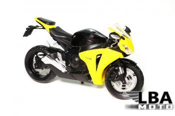 Модель мотоцикла Honda CBR1000RR 08-11 Желто-Черный масштаб 1 12  пм-00000846