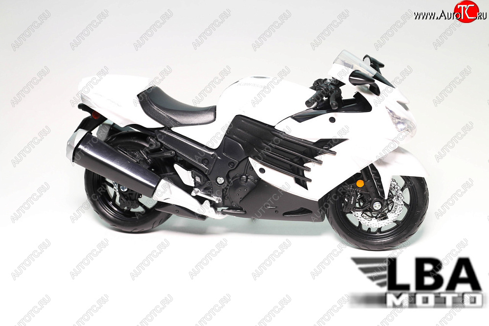 1 599 р. Модель мотоцикла Kawasaki Ninja ZX-14R Белого цвета масштаб 112  пм-00004979  с доставкой в г. Кемерово
