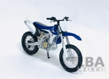 Модель мотоцикла Yamaha YZ450F масштаб 112  пм-00016570
