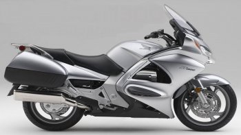 Комплект пластика для мотоцикла Honda ST1300 02-18 Серебряный  пм-00028821